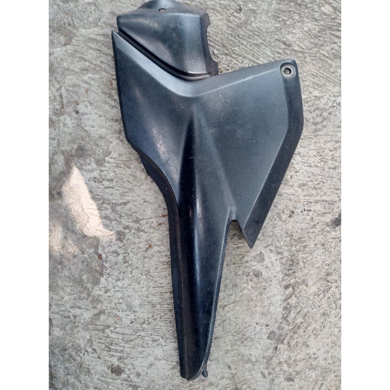 Tutup Aki Honda Megapro Primus Sebelah Kiri Original