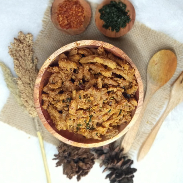 

KRIPIK USUS DESUMI PEDAS DAUN JERUK PREMIUM | 500 gr | KRIPSUS