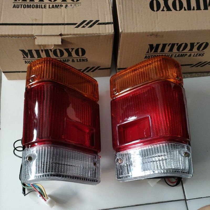 Lampu stop belakang Panther minibus/ panther Kotak lama/ Miyabi lampu mobil Kanan kiri