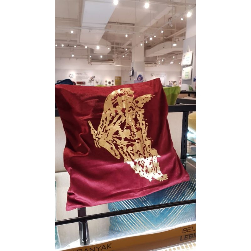 SARUNG BANTAL SOFA INFORMA SALE