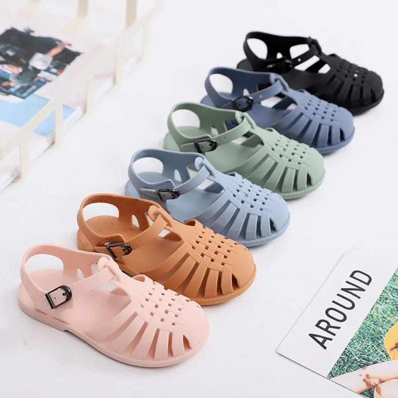 Sepatu Sandal Jelly Anak Nyaman Terbaru