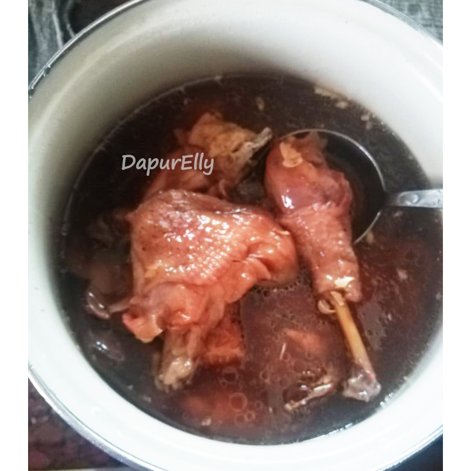 

Ke Ciu (Ayam Arak) --- 1 ekor ayam -- untuk kesehatan