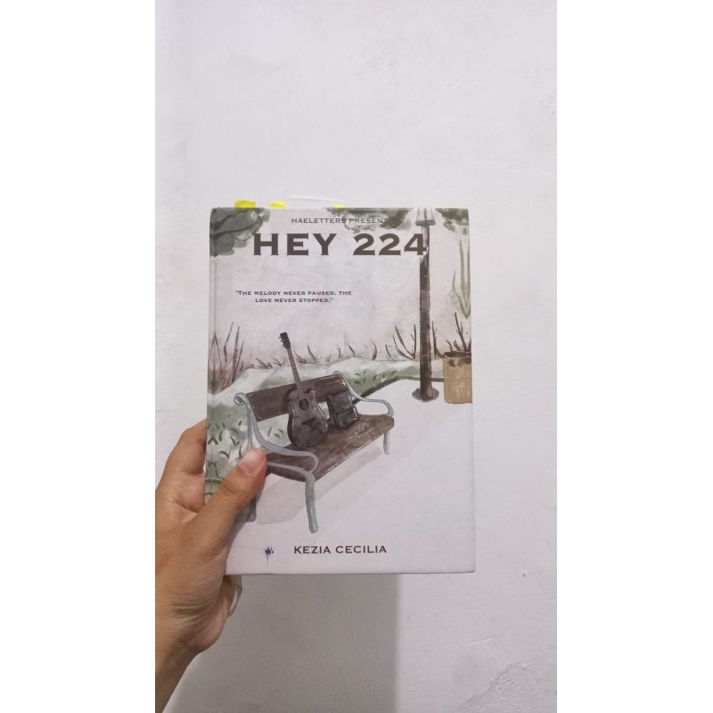 (booked) novel hey 224