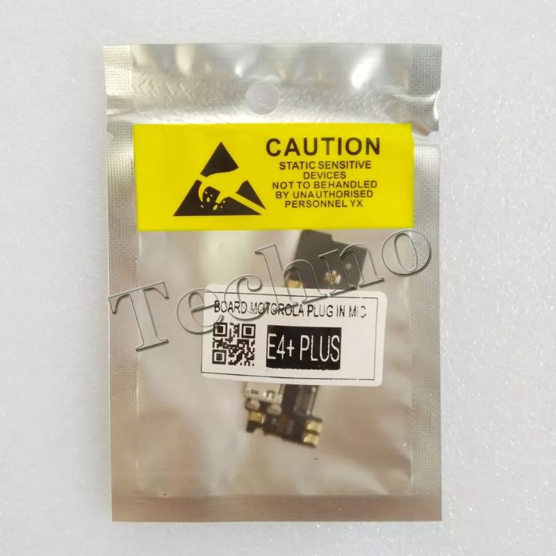 BOARD CHARGER MOTOROLA E4 PLUS PLUG IN MIC