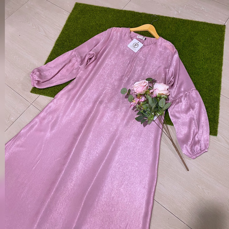 MOANA ABAYA SILK GAMIS BUSUI UNTUK UMROH