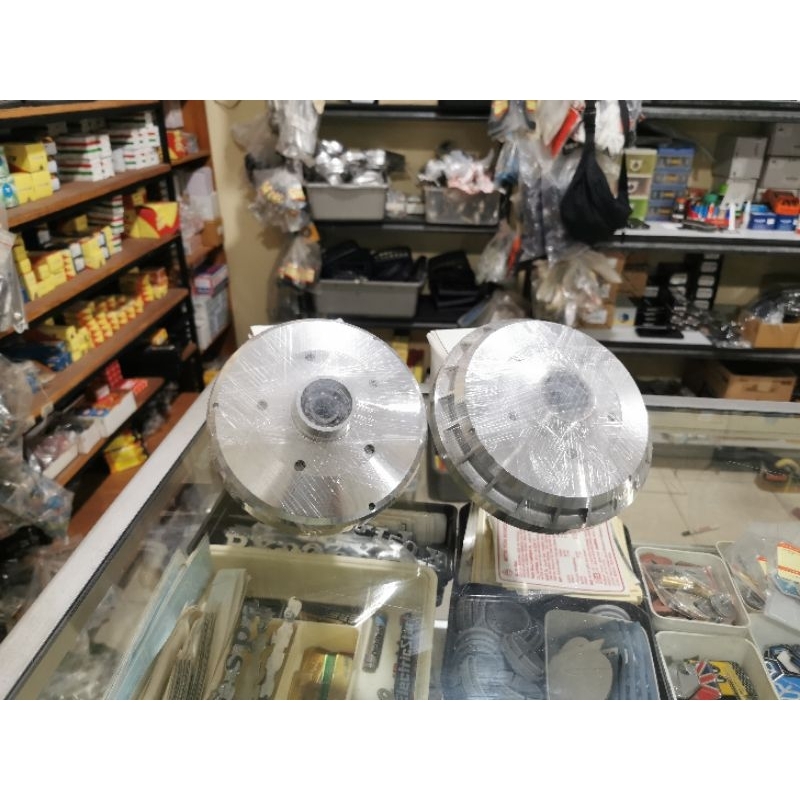 Tromol Hub Adaptor set untuk Velg Tubeles rally Ring 10Vespa Super Sprint PXE PS Excel Spartan