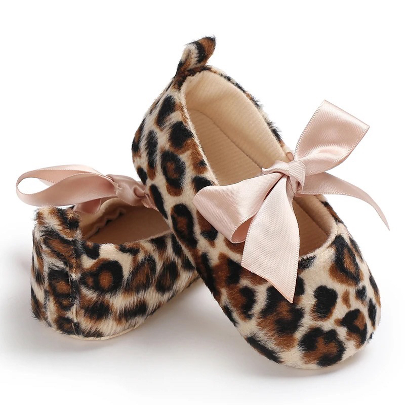 Sepatu Anak Perempuan Bahan Kualitas Premium Impor Quality dengan Antislip Sepatu Prewalker Bayi Motif Macan