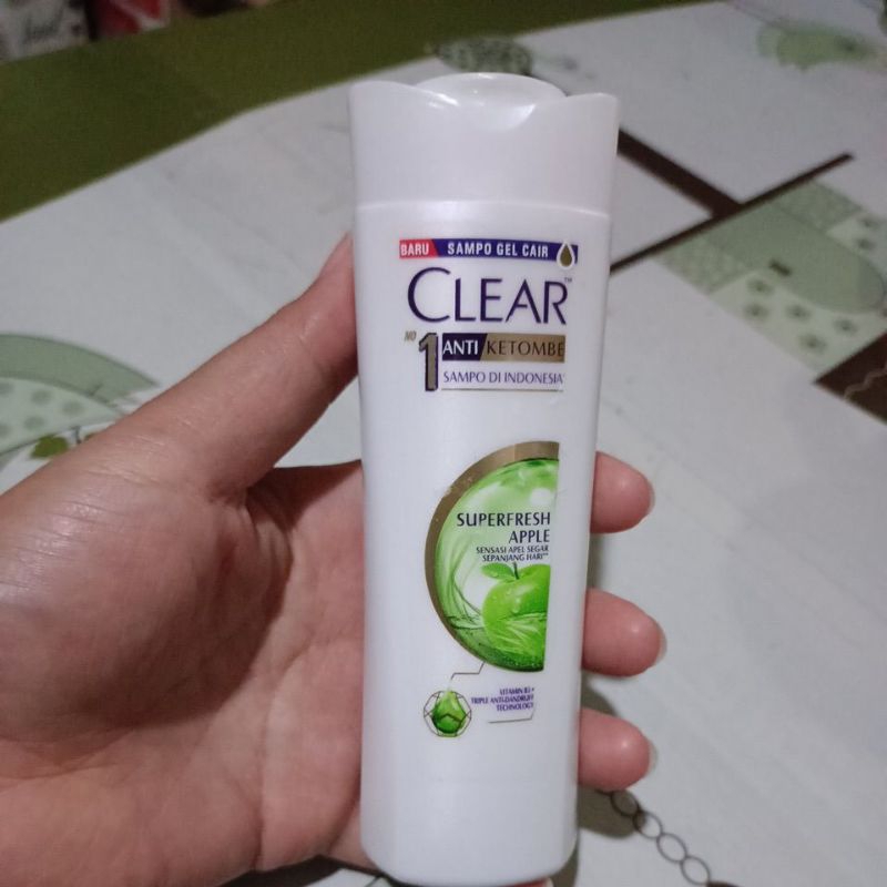 CLEAR SAMPO ANTI KETOMBE SUPERFRESH APPLE 70ML