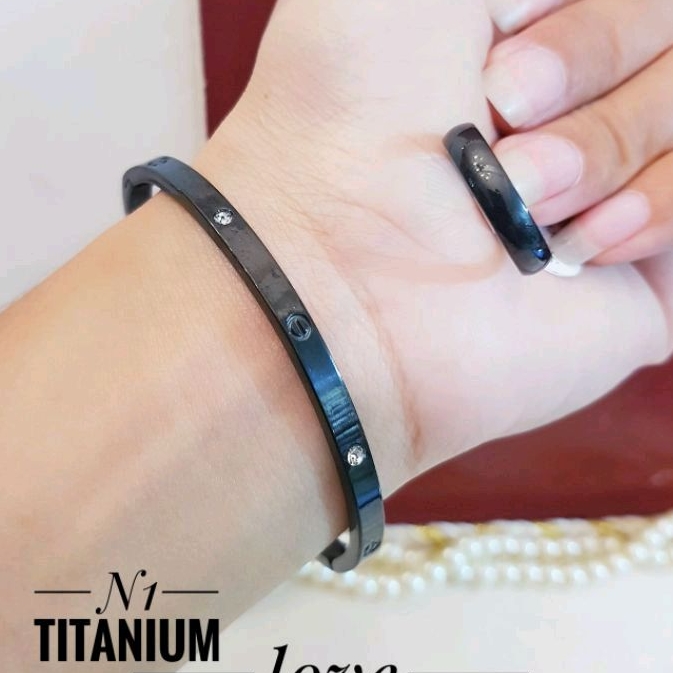 Set Gelang Cincin Titanium Hitam Perhiasan Wanita Dewasa 1006a1