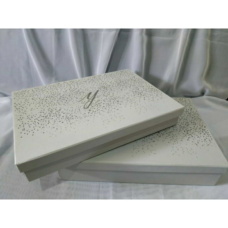 

Box seserahan / kotak baju / custom hardbox / box kado (34*24*5)