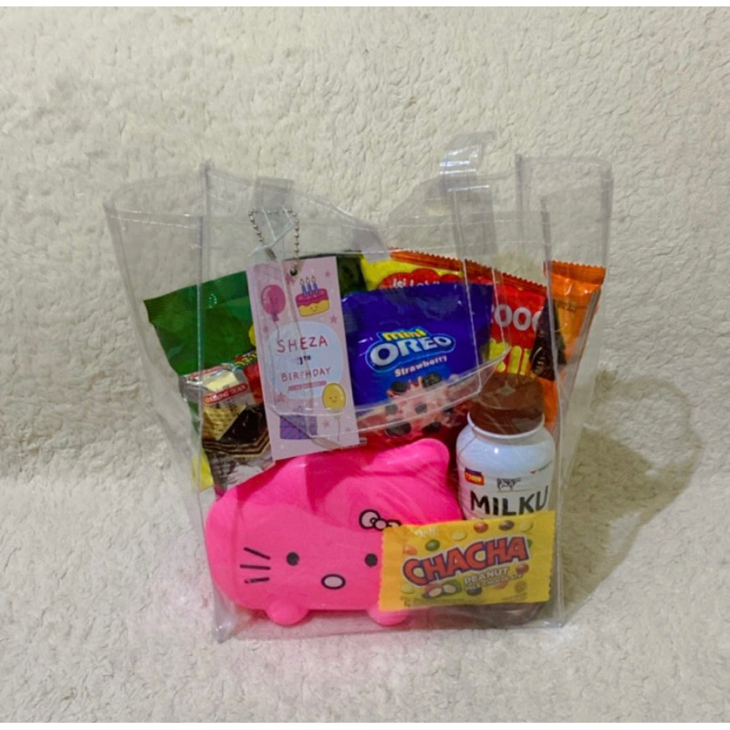 

Snack ulang tahun anak / paket snack / souvenir ulang tahun free hangtang sesuai tema ucapan