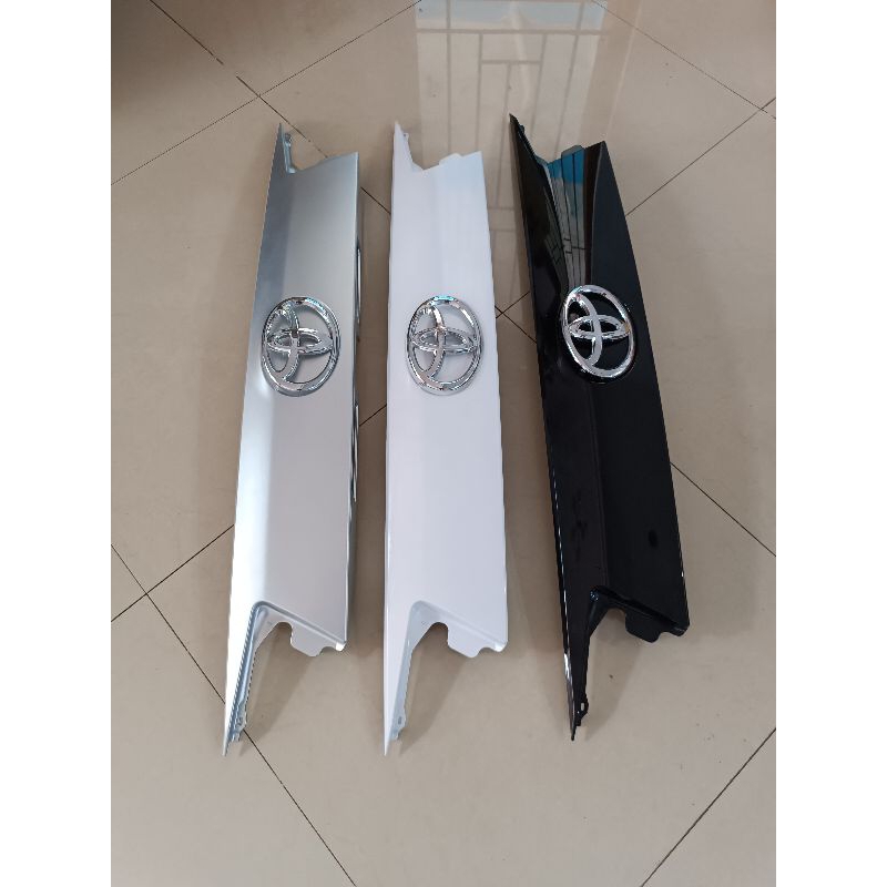 trunk lid belakang innova reborn original