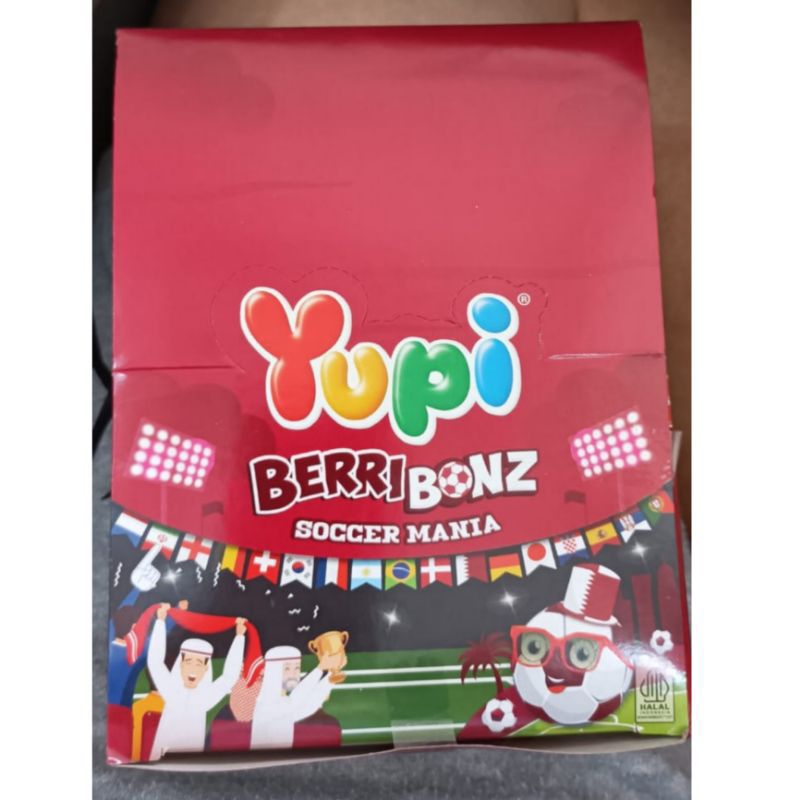 

yupi berri bonz soccer mania isi 24 pcs