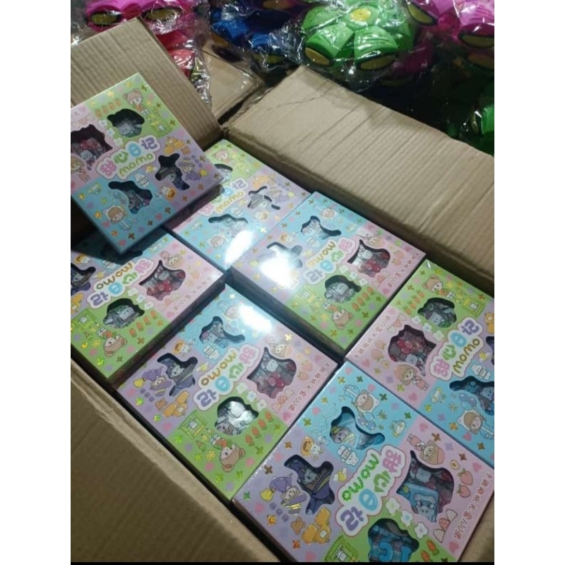 

stiker momo rainbow 1 box 100 lembar