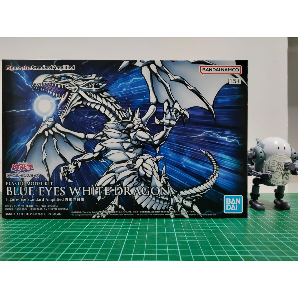 Figure Rise Amplified Blue Eyes White Dragon Bandai