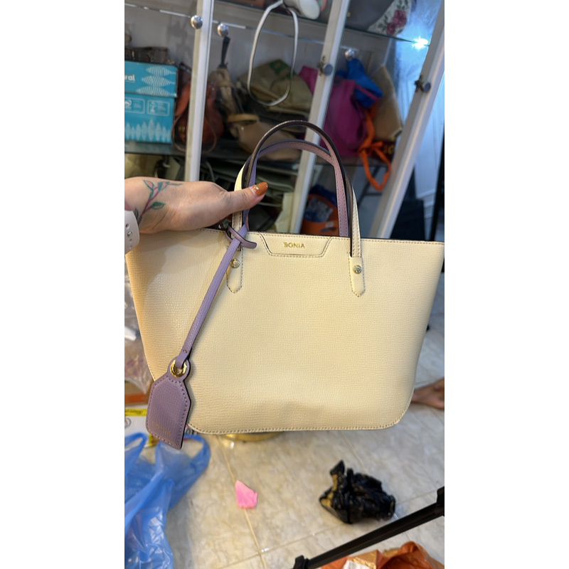 BONIA TOTE SAMPAN ORDER KAK RIKA