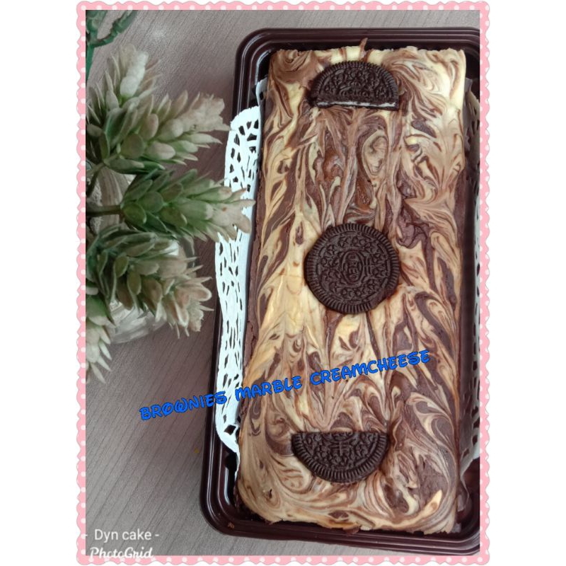 

D'YN Brownies cream cheese