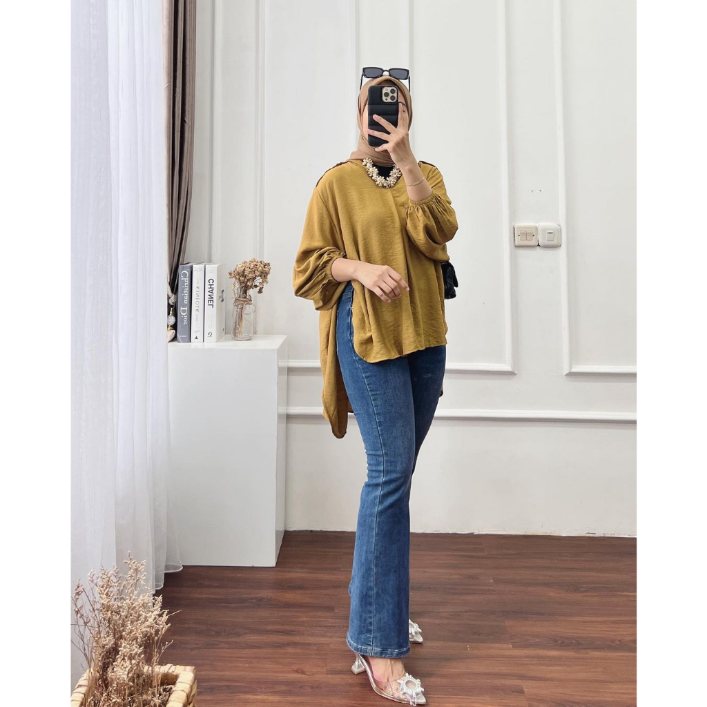 BLOUSE WANITA LIDIYA BLOUSE BP BAHAN CRINKLE PB DEPAN 63 CM PB BELAKANG 70 CM BLOUSE KOREAN STYLE / BAJU ATASAN WANITA TERBARU 2023 KEKINIAN / KEMEJA WANITA OVERSIZE LENGAN PANJANG