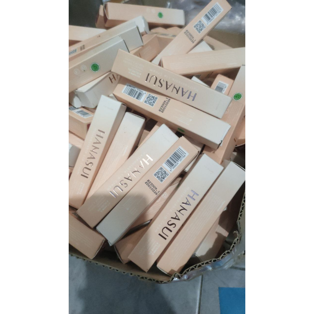 hanasui 4 gram lipcream dan boba edition.khusus grosir