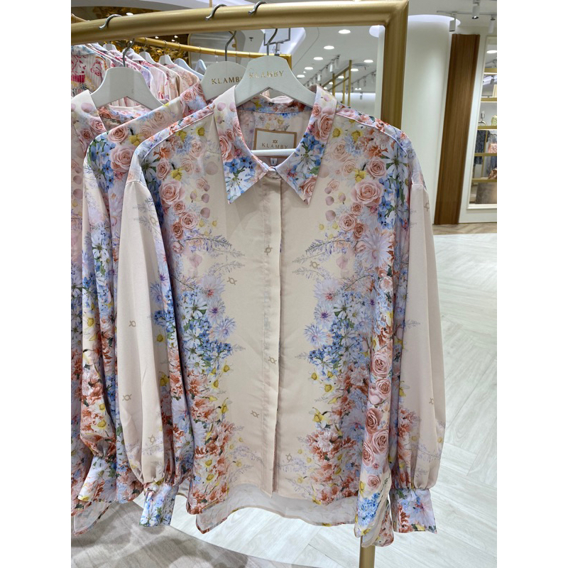 SALE Wearing Klamby Brianna blouse