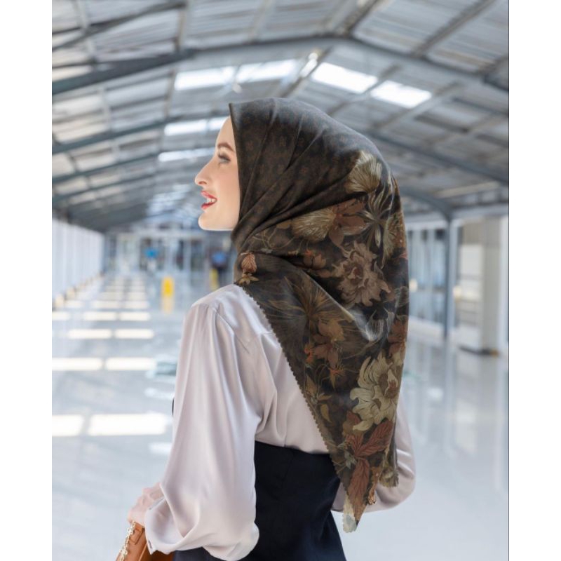 Asila Scarf by Heaven Lights