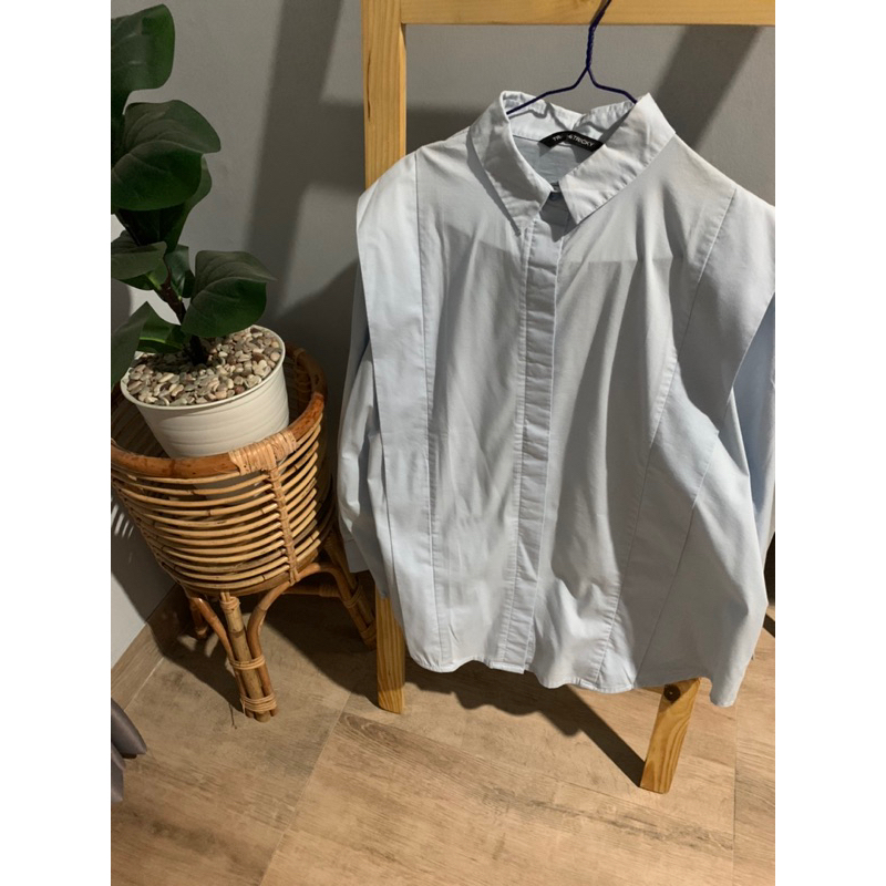 Preloved - TRICK AND TRICKY Yona Shirt Blue