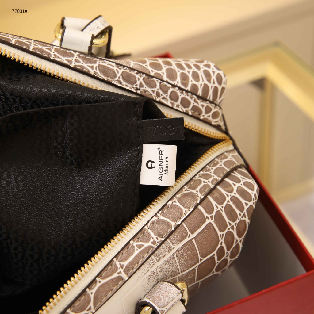 AG 77031 Croco Satchel Bag