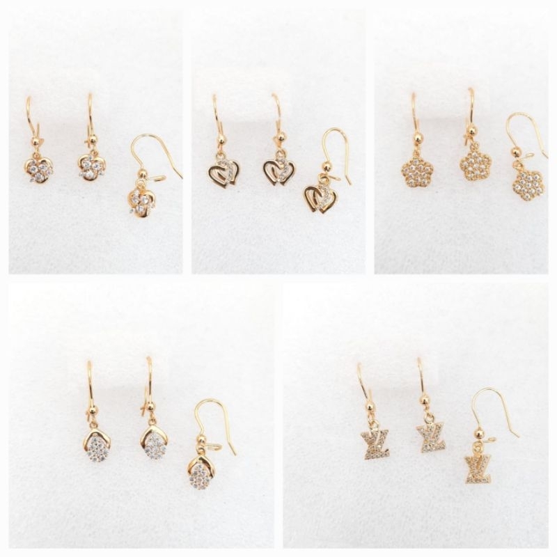 anting emas wanita dewasa