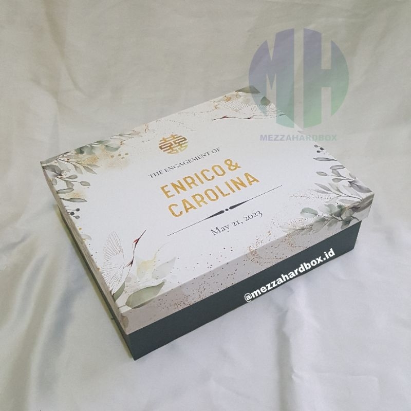 

Hardbox hampers / giftbox / Kotak kado / box sofenir
