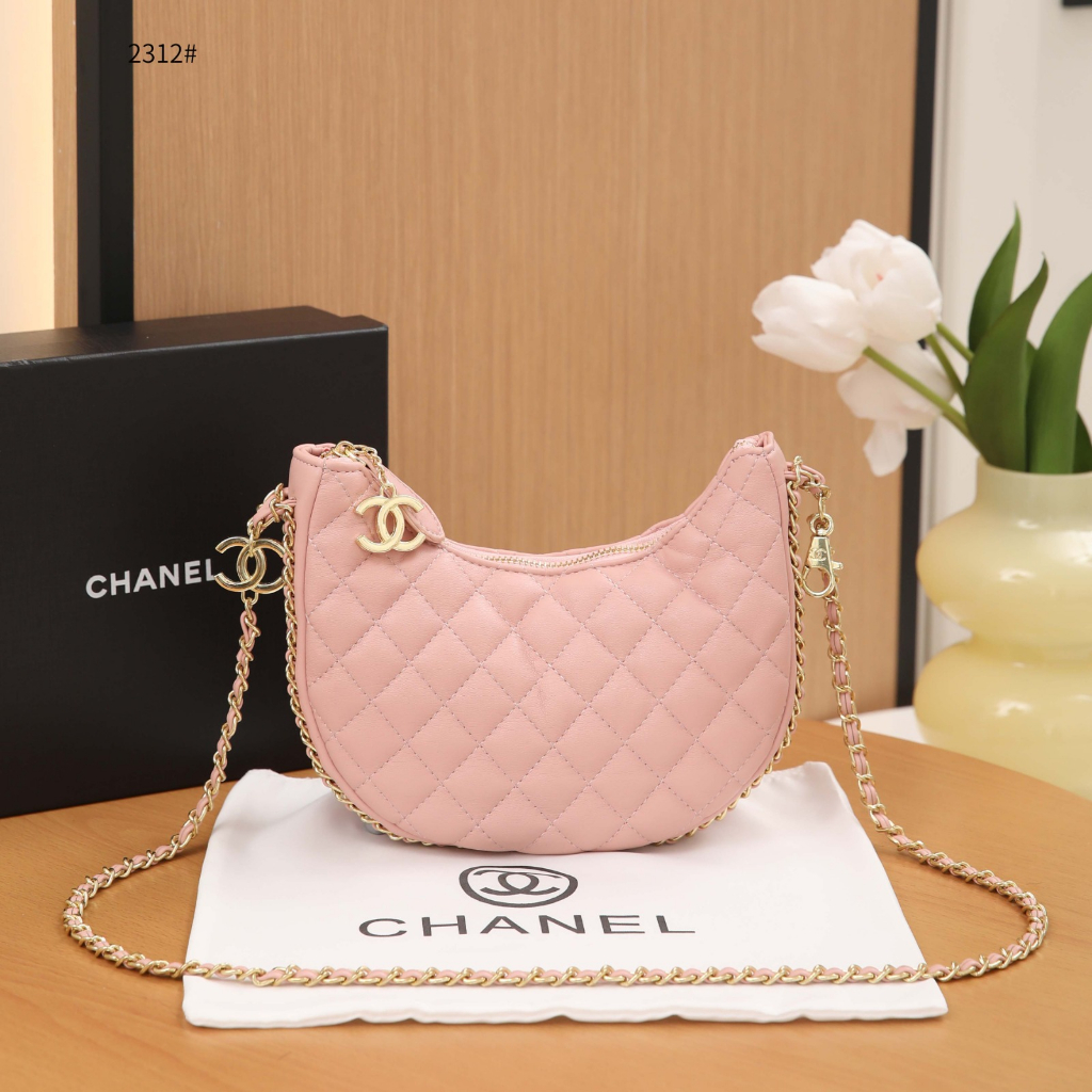 CH 2312 Quilted Pattern Chain Hobo Bag