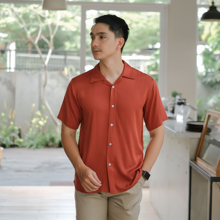 STYLELAKI Kemeja Pendek Rayon Pria Kemeja Hawai Polos