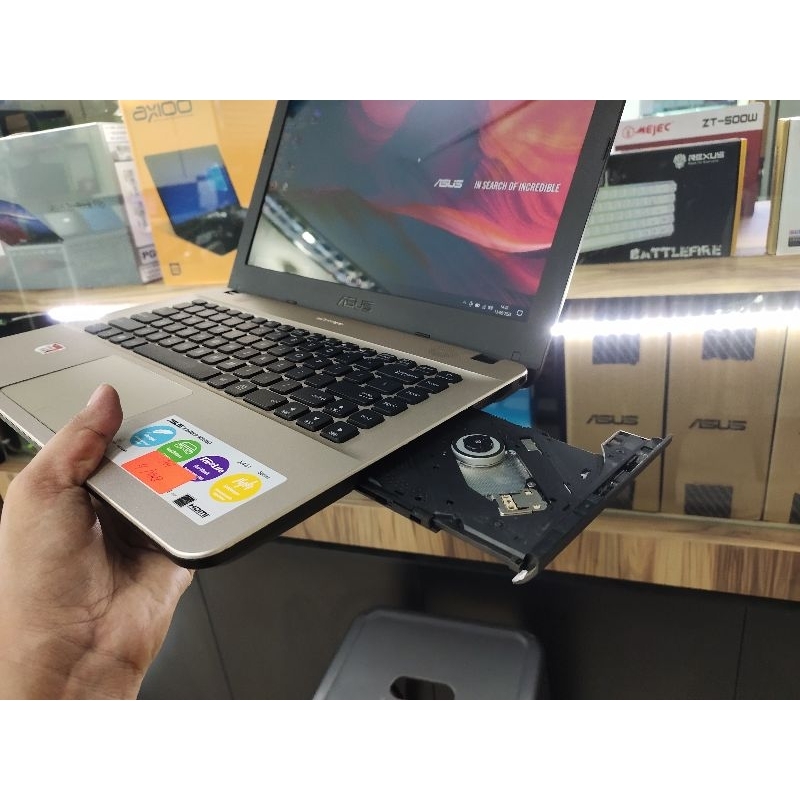 LAPTOP ASUS X441B AMD A4 RAM 4GB SSD 128GB WINDOWS 10 GENERASI TERBARU