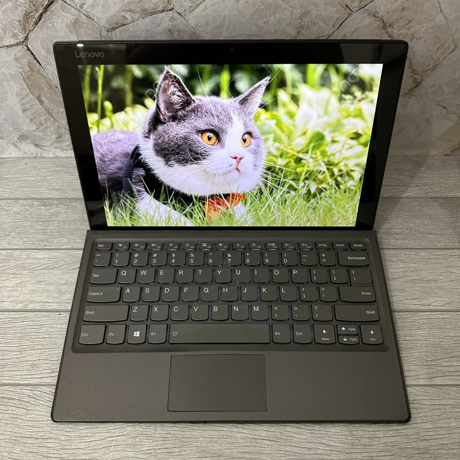 Lenovo Mix 520 2in1 Core i5/SSD Touchscreen - Second Bergaransi
