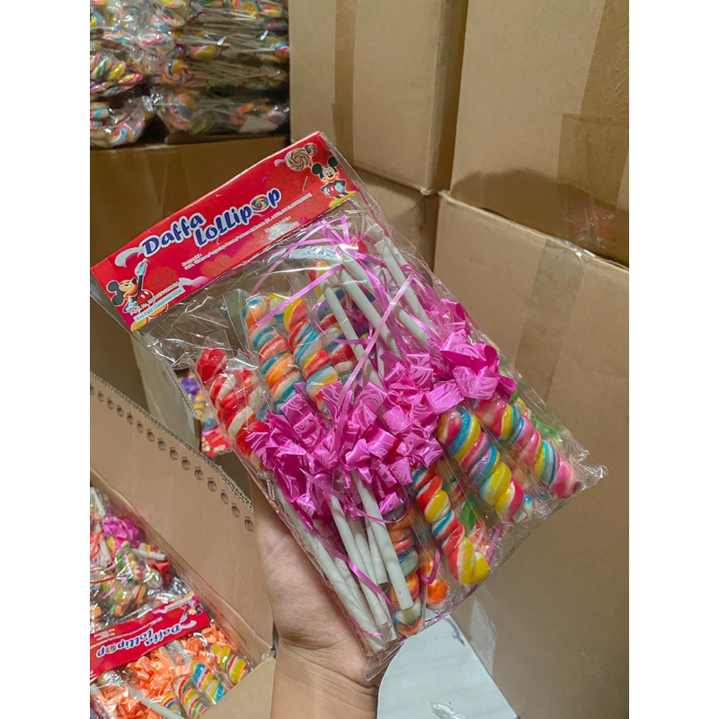 

PERMEN LOLLIPOP ULIR PITA TERLARIS DAN TERMURAH ISI 20PCS BY PABRIK DAFFA LOLLIPOP