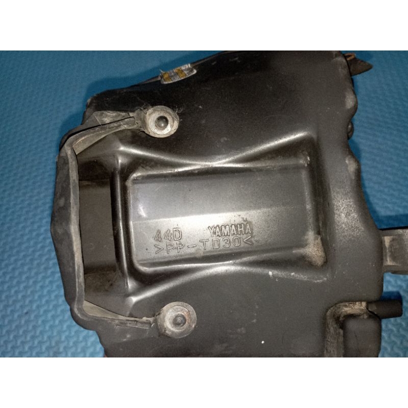 BOX SARINGAN FILTER YAMAHA XEON KARBU ORIGINAL 44D