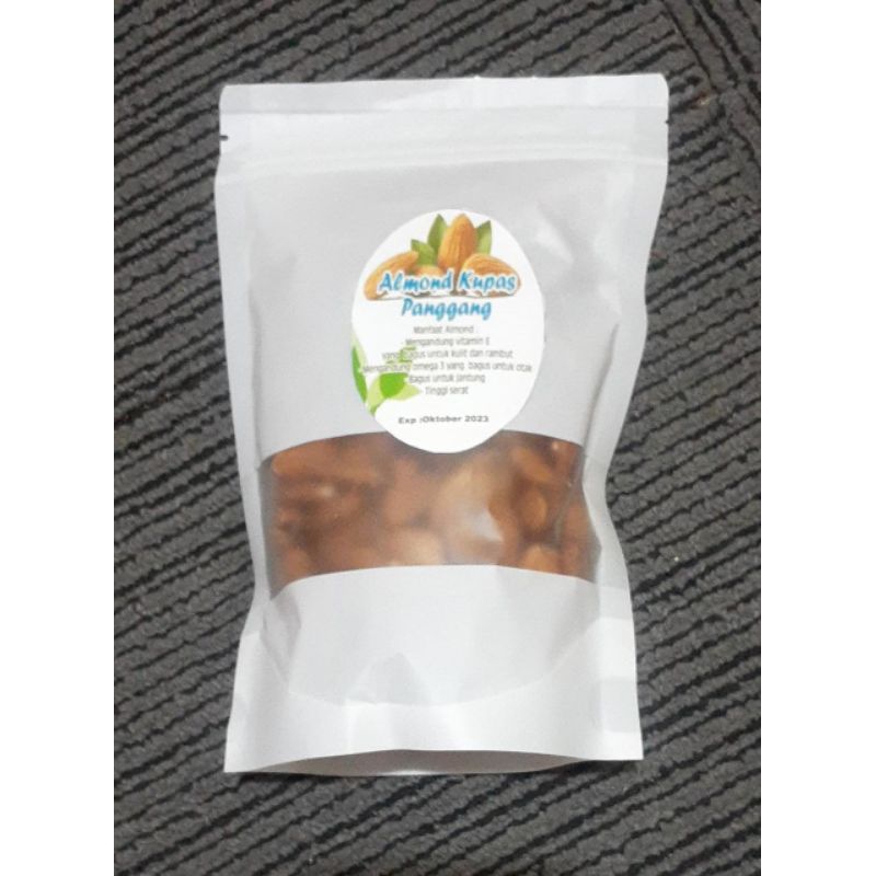 

Kacang Almond