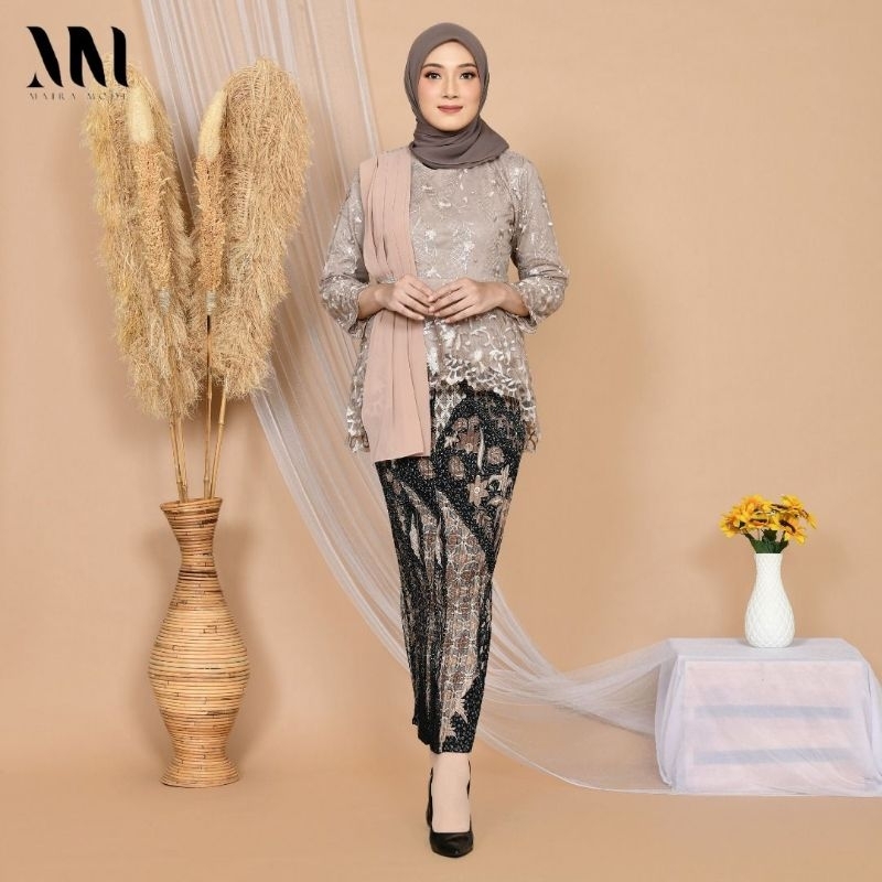 SETELAN KEBAYA MODERN/SETELAN KEBAYA DIANA/KEBAYA WISUDA/KEBAYA PESTA/KEBAYA REMAJA