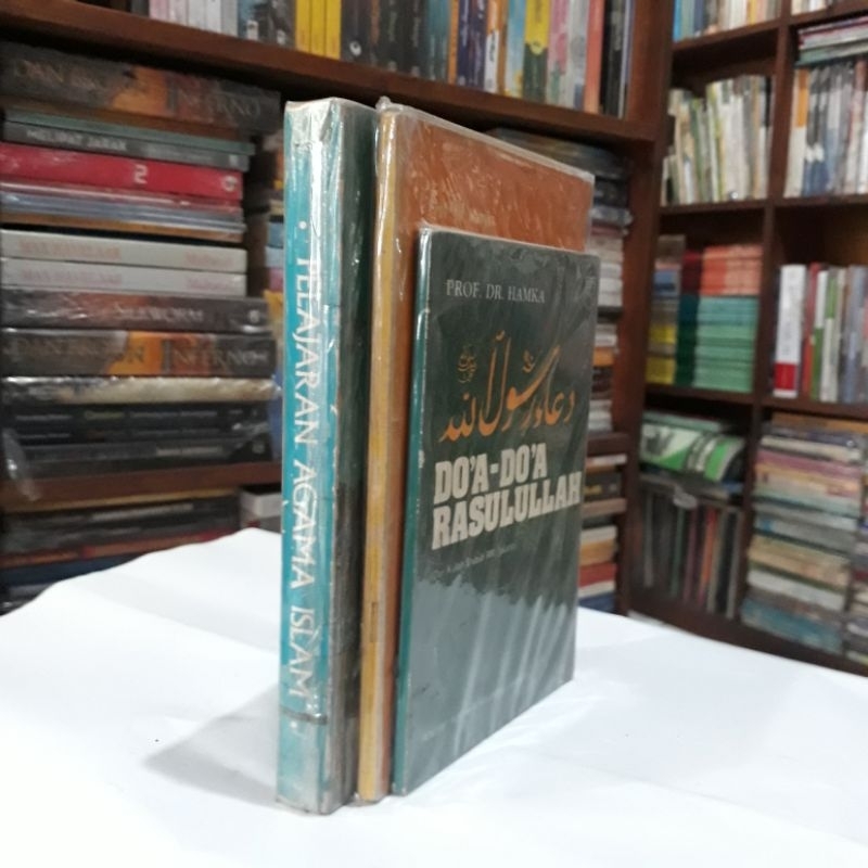Buku Bekas Original Karya HAMKA: PELAJARAN AGAMA ISLAM; LEMBAGA BUDI; DOA-DOA RASULULLAH
