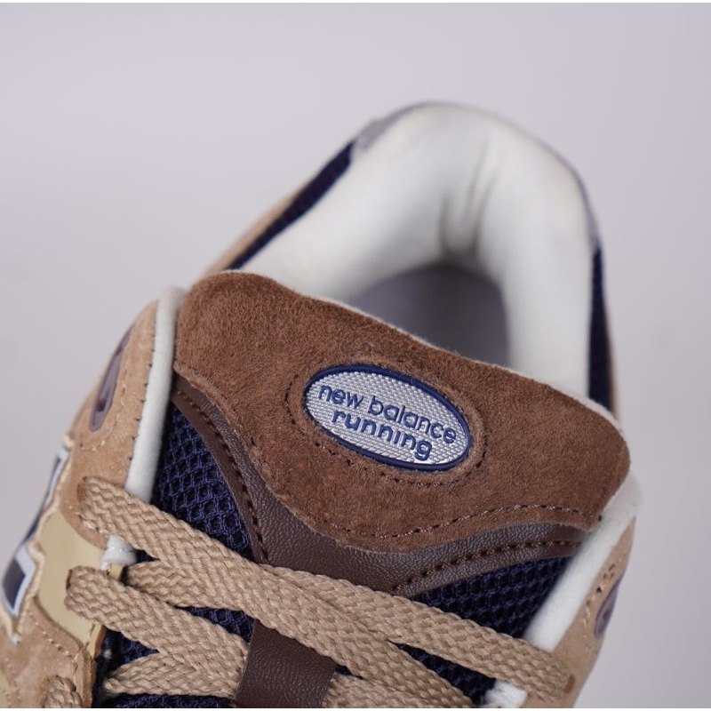 Sepatu New Balance 2002r Beige Navy Blue