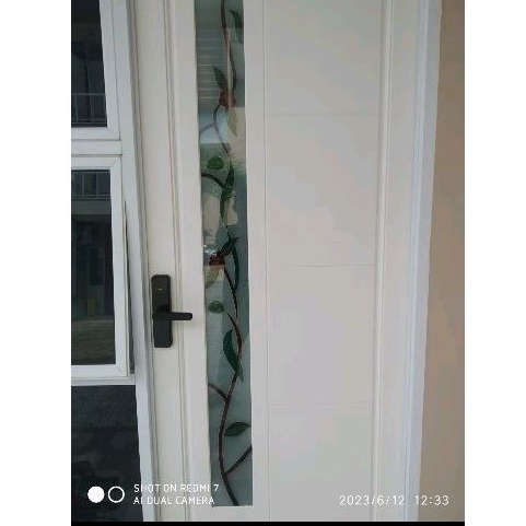 Pesanan 4 daun pintu kayu kamper + finishing cat duco putih + pemasangan