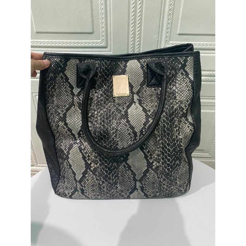 Totebag kulit asli morgan miller preloved