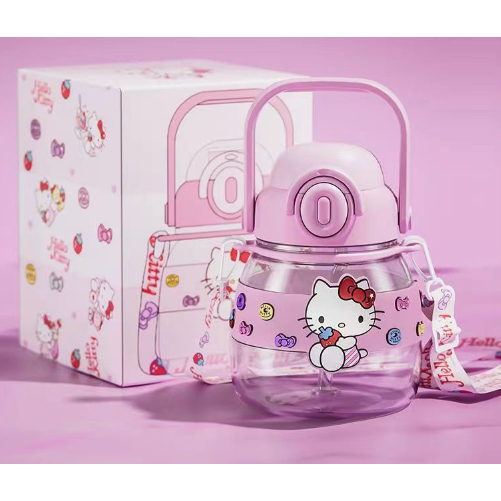 SANRIO KARET LOGO BOTOL MINUM SEDOTAN ANAK 750ML KARAKTER ANIMAL WD2217