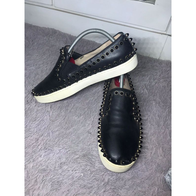 sepatu christian louboutin second kulit