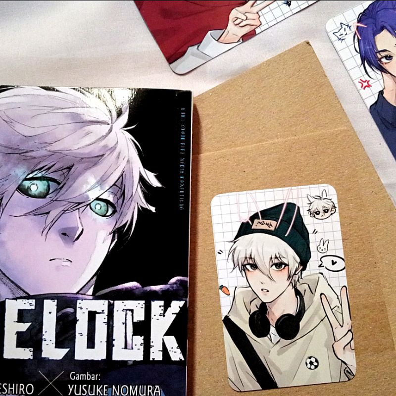 manga vol 5 bluelock cover Nagi Seishiro bonus pc photocard kylo Nagi Seishiro