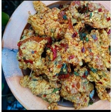 

Keripik Kulit Ayam Rempah Pedas Daun Jeruk