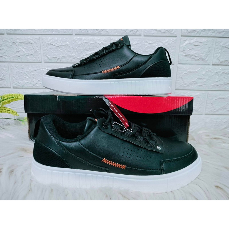 Sepatu sekolah kerja kuliah hitam airwalk size 42