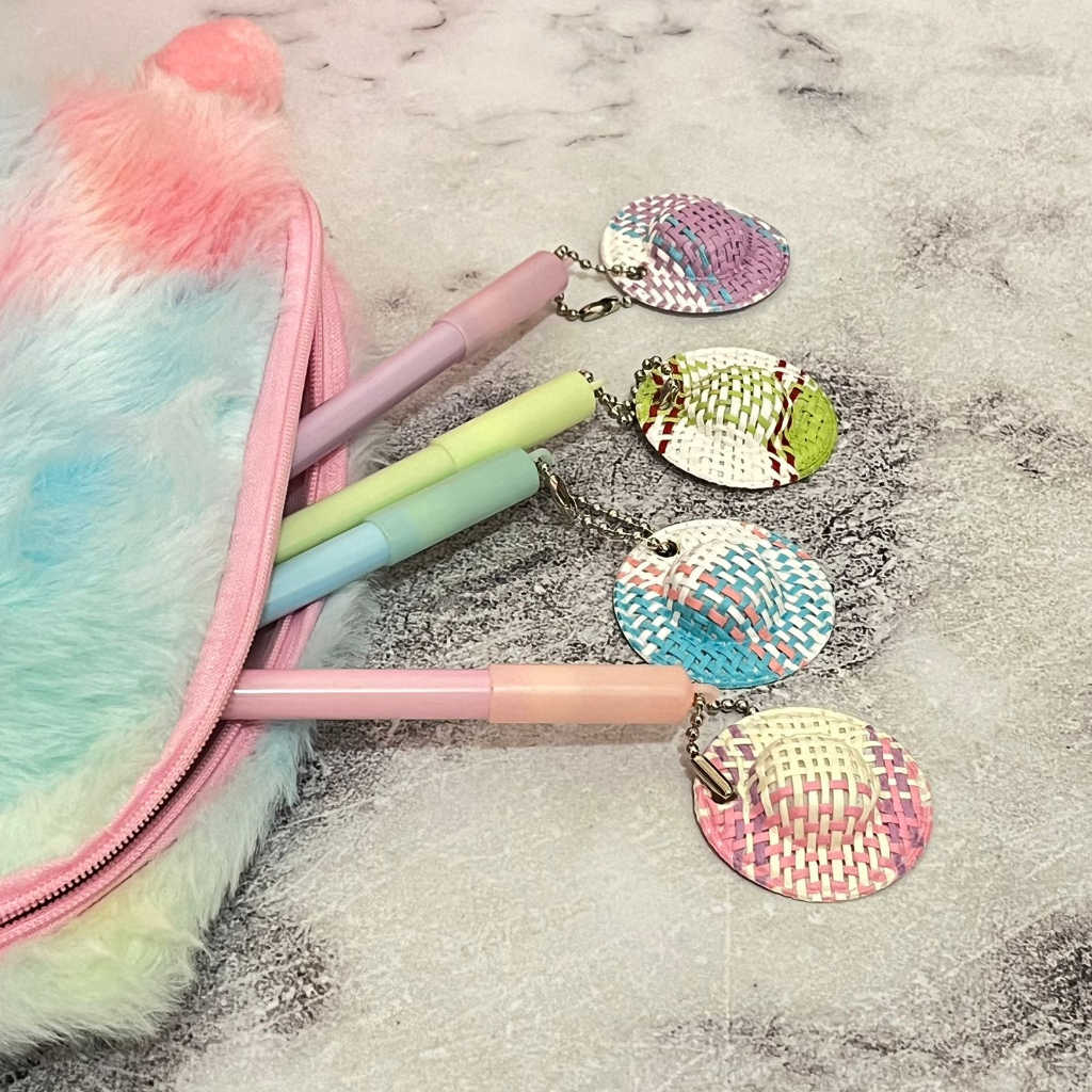 

pulpen bolpen gantungan TOPI JERAMI keperluan anak sekolah pen lucu imut keren pena unik fancy elegan bisa COD termurah import
