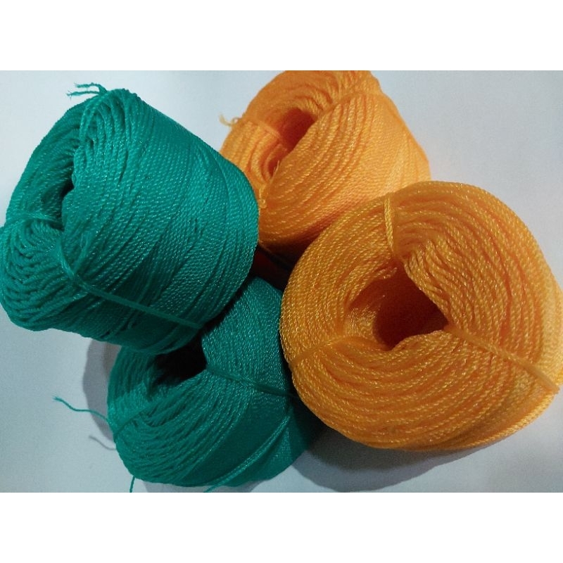 Benang Kenur Tali Tambang / Tali Tampar Plastik size 1.5 mm utk Layangan  1,3 meter - 1,5 meteran