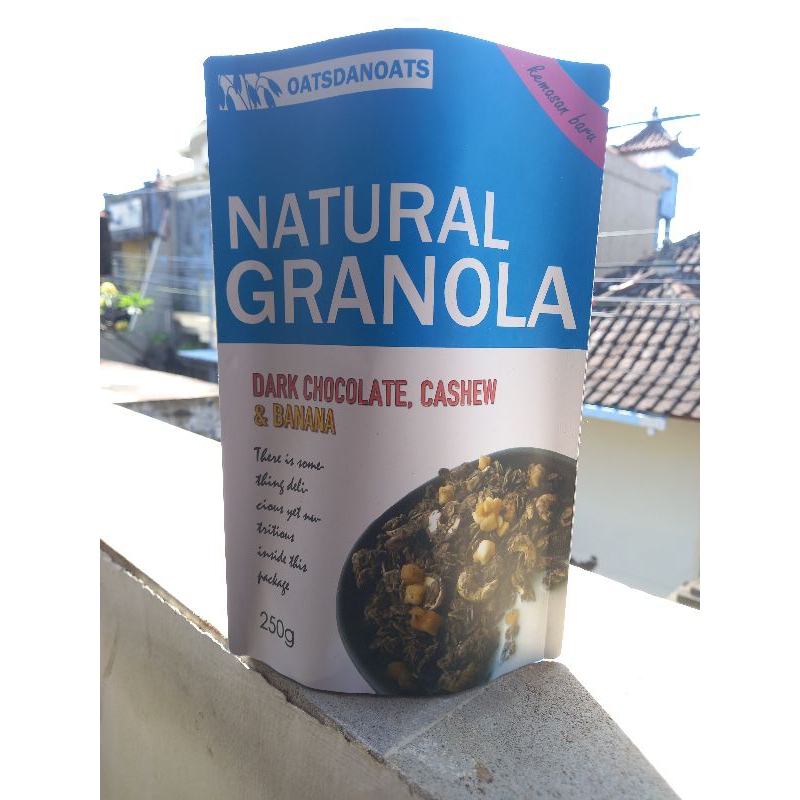 

Natural Granola Dark Chocolate Cashew & Banana