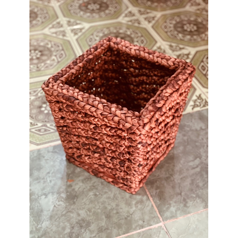 Pot Enceng gondok Kepang Rangka kayu 35x35cm